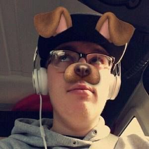 Meet your Posher, Kenneth